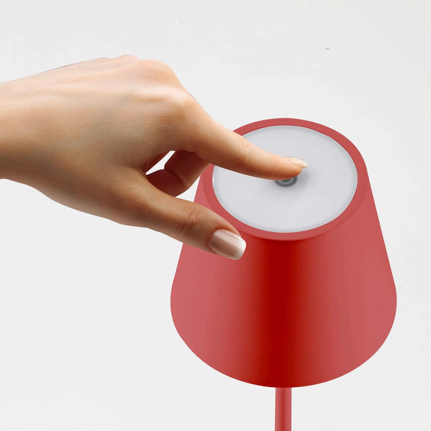 Tall All-aluminum USB-charging Desk Lamp