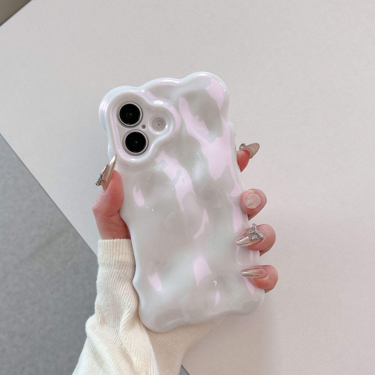 High-grade Solid Color Wave Shell Mobile Phone