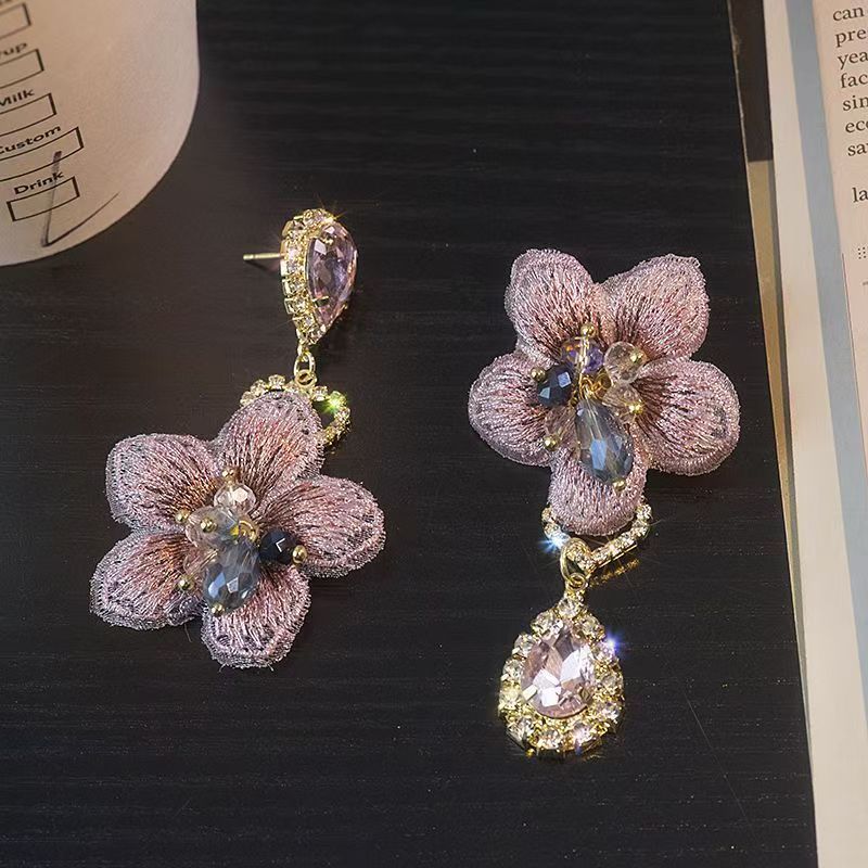 2026 New Vintage Chinese Style Big Flower Stud Earrings For Women, Unique Asymmetric Embroidery Petal Fashion Rhinestone Ear Jewelry