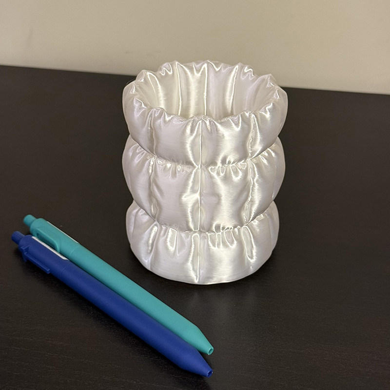 Desktop Cotton Candy Silk Makeup Brush Holder