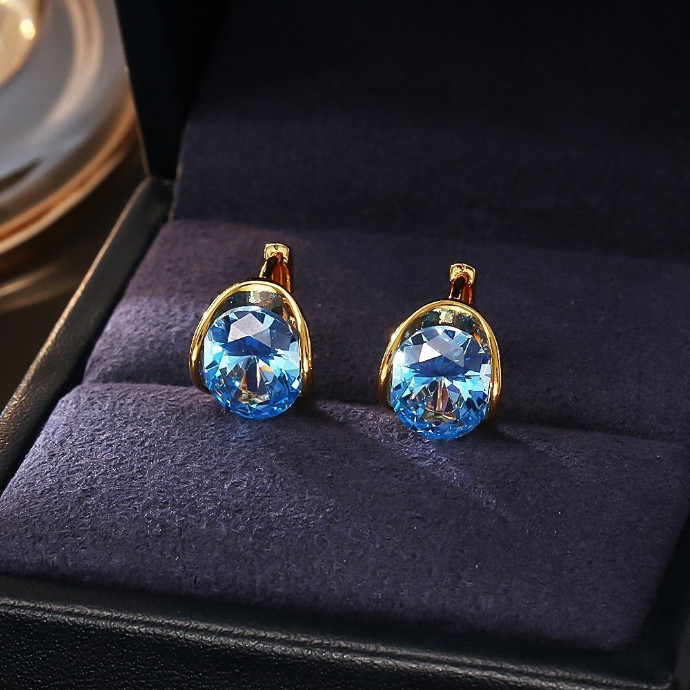 High-End Ultra Sparkling Zircon Crystal Huggie Earrings, Light Luxury Exquisite Fashion Elegant Earrings, Niche Designed Personalized Ear Jewelry For Women