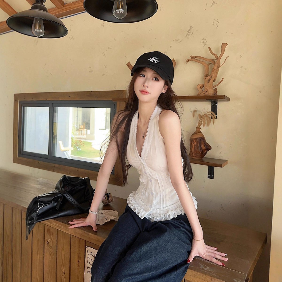 New White Lace Halter-neck Vest Korean Style