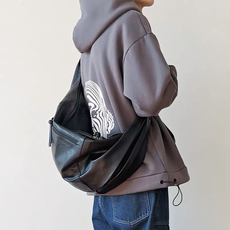 Retro Korean-style Crossbody Dumpling Bag
