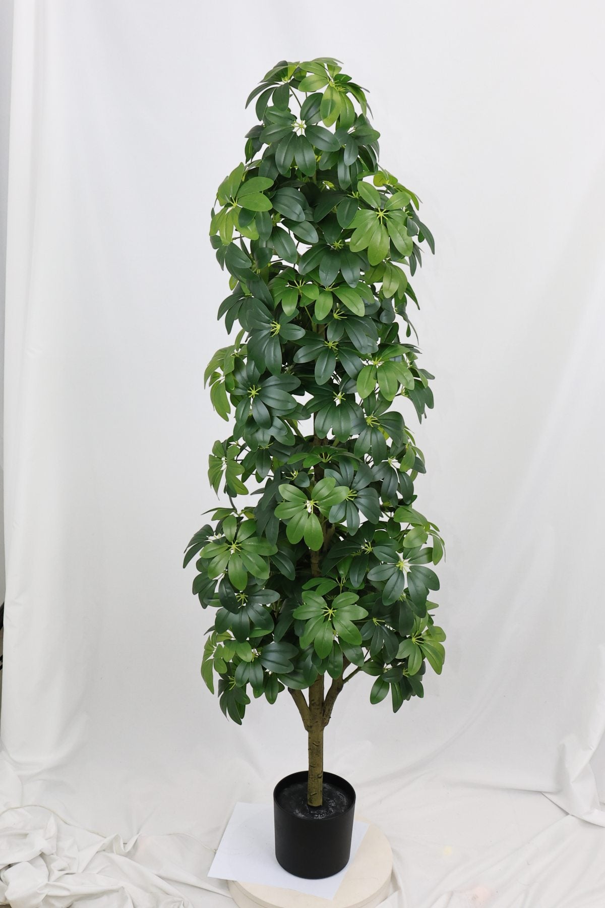 6FT Artificial Tree Realistic Faux Tree, Suitable for Indoor and Outdoor Decoration ,1pc/set