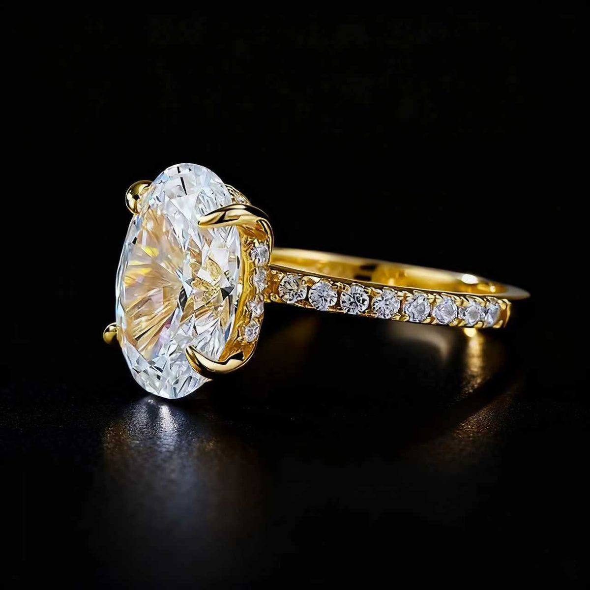 Affordable Luxury Fashion Moissanite Ring For Women