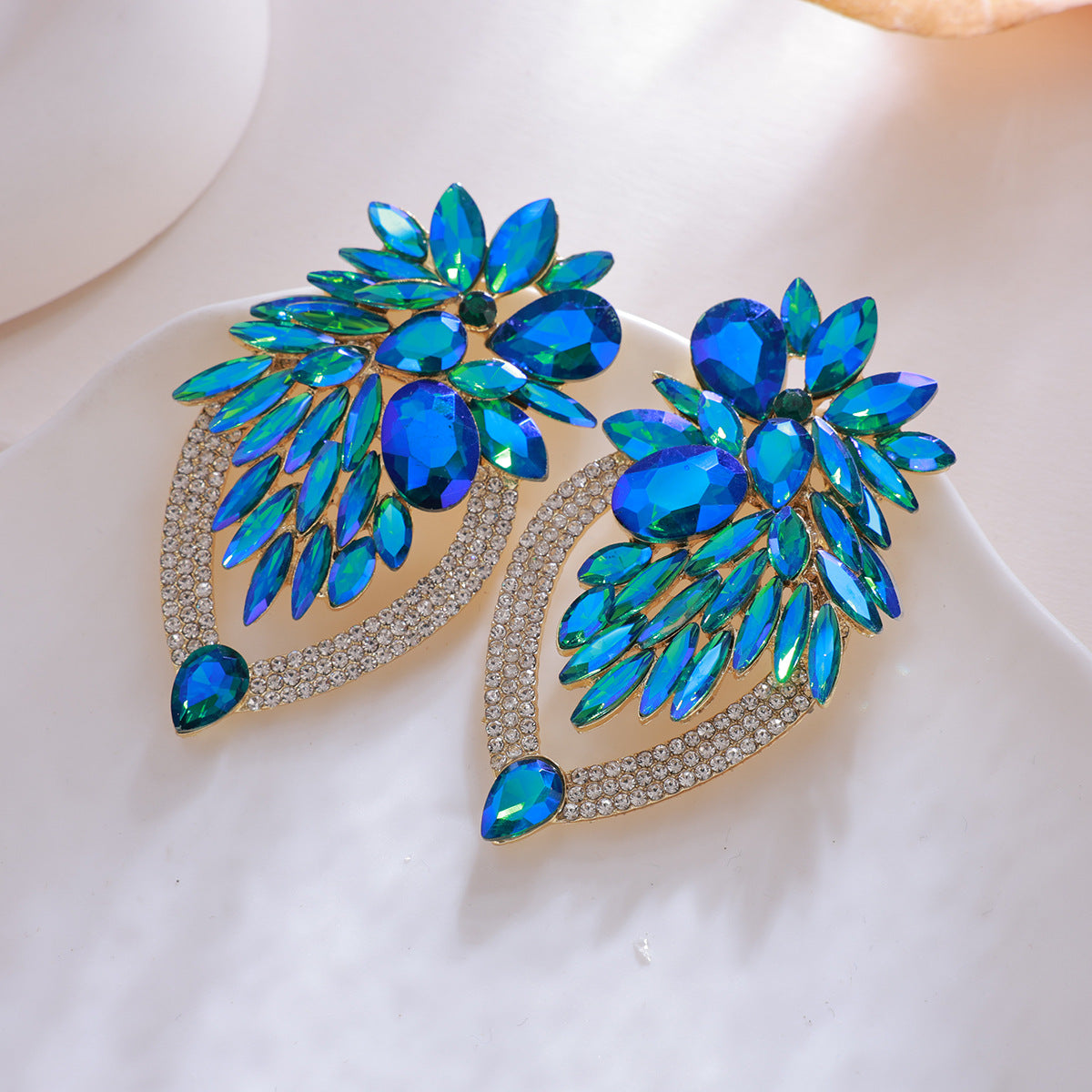 Elegant Long Crystal Dangle Earrings - High-End Fashion Drop Earrings, Perfect For Dinner Stage Photoshoot Aesthetic Outfits