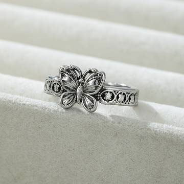 Retro-style Fashion-forward And Creative Ring For Women
