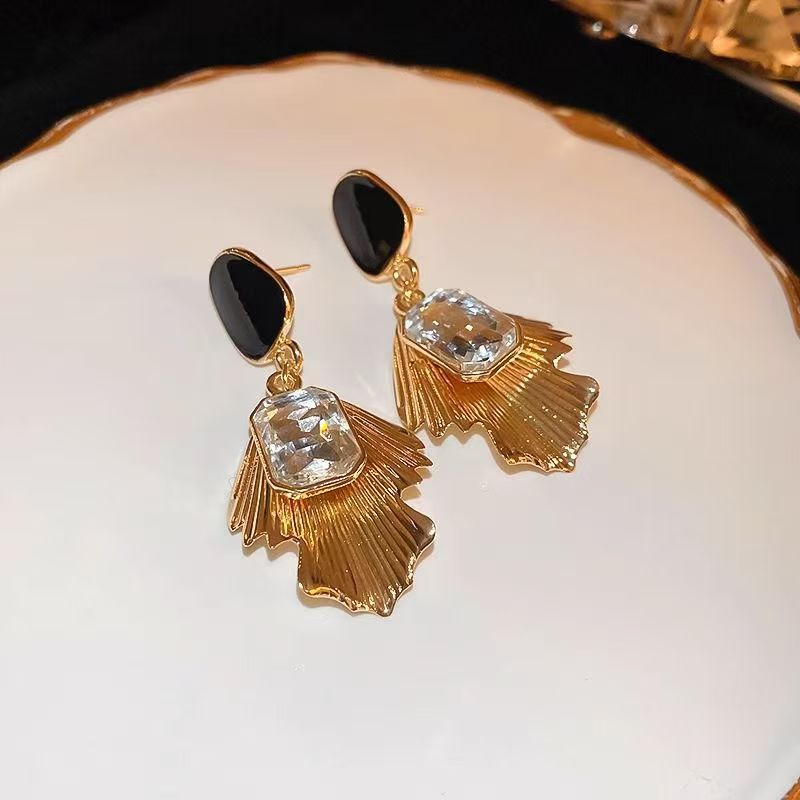 2026 New Chinese Style Irregular Dangle Earrings, Bold Light Luxury Jewelry