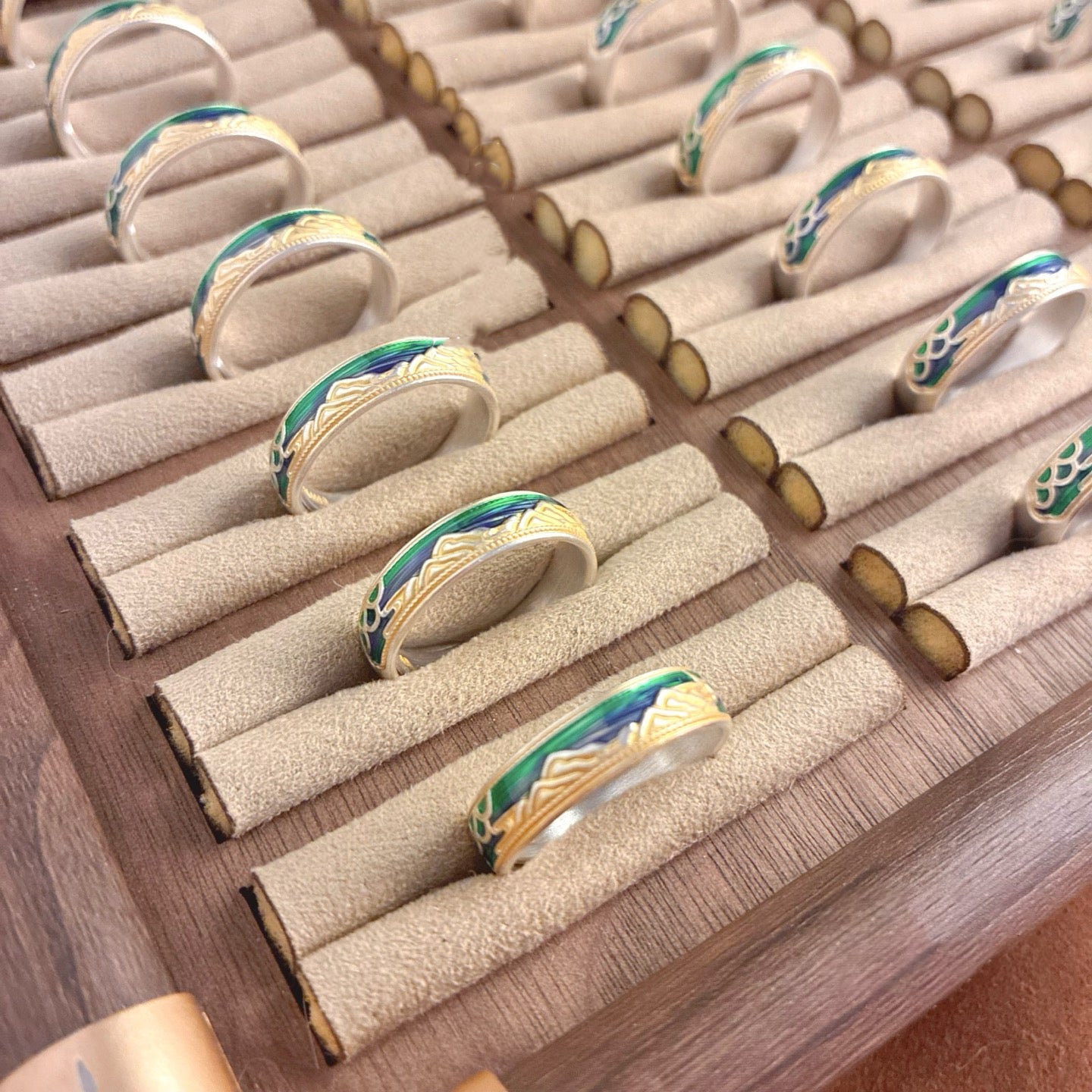 1pcs 999.9 Sterling Silver Gold-Plated Landscape Statement Ring, Luxury Retro Style, Ideal For Birthdays & Holiday Gifts
