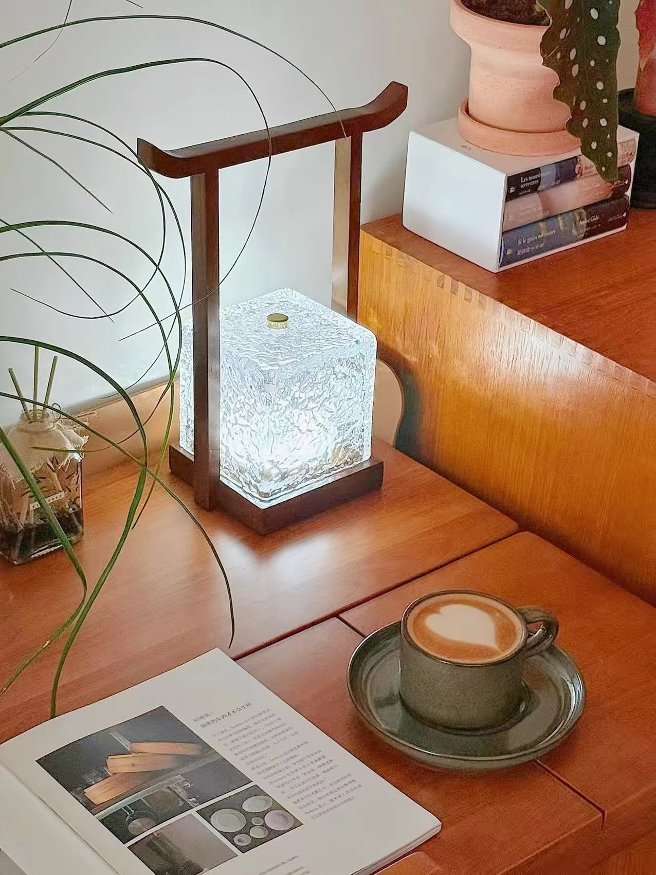 Portable Handheld Water-Pattern Retro-Style Solid Wood Charging Desk Lamp