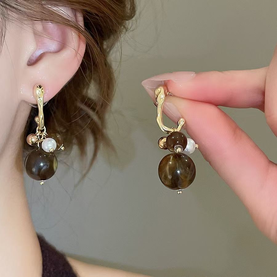 Vintage Zircon Geometric Round Pendant Earrings For Women, Fashion Maillard Trendy Personal Studs, Light Luxury High-End Niche Ear Jewelry