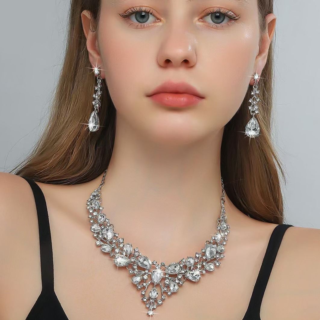 Cross-border Bestseller New Arrival Alloy Water Drop Bridal Jewelry Set, Women Short Clavicle Necklace & Stud Earrings Two-Piece Accessories