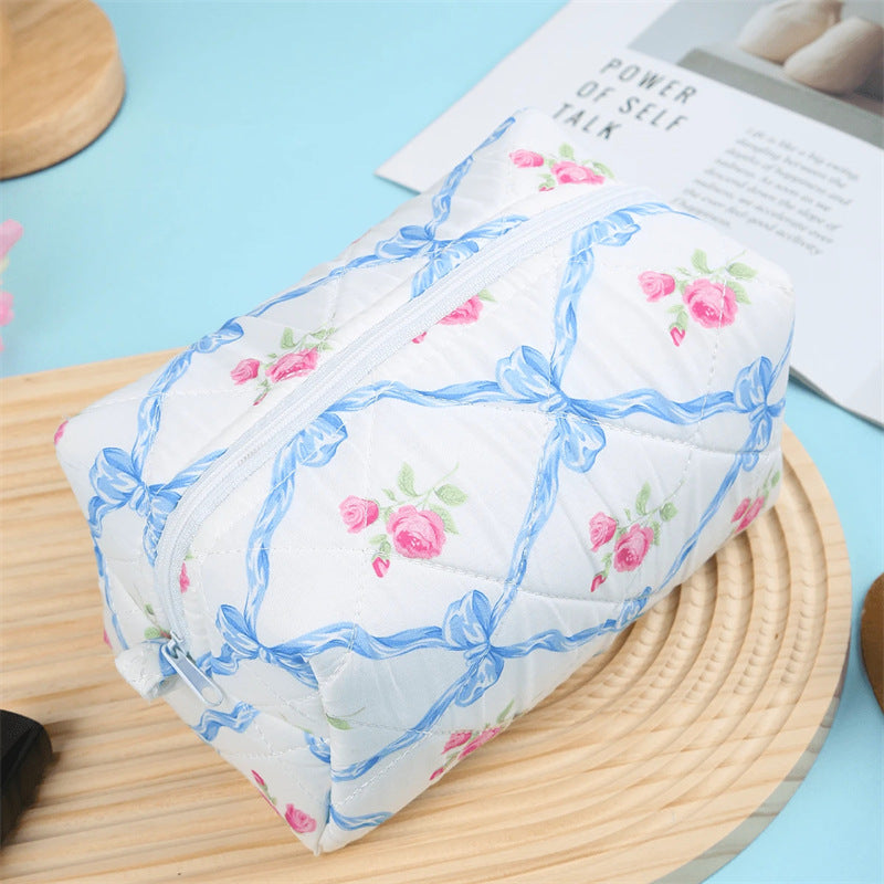 Large Capacity Travel Multifunctional Floral Makeup Bag