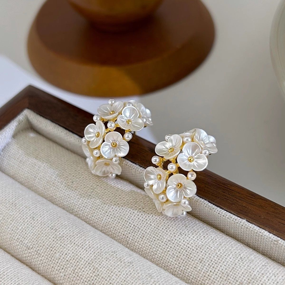 2026 New Bestseller Exquisite High-End Stud Earrings, French Retro Floral Pearl Earrings, Unique Designer Fashion Jewelry For Women