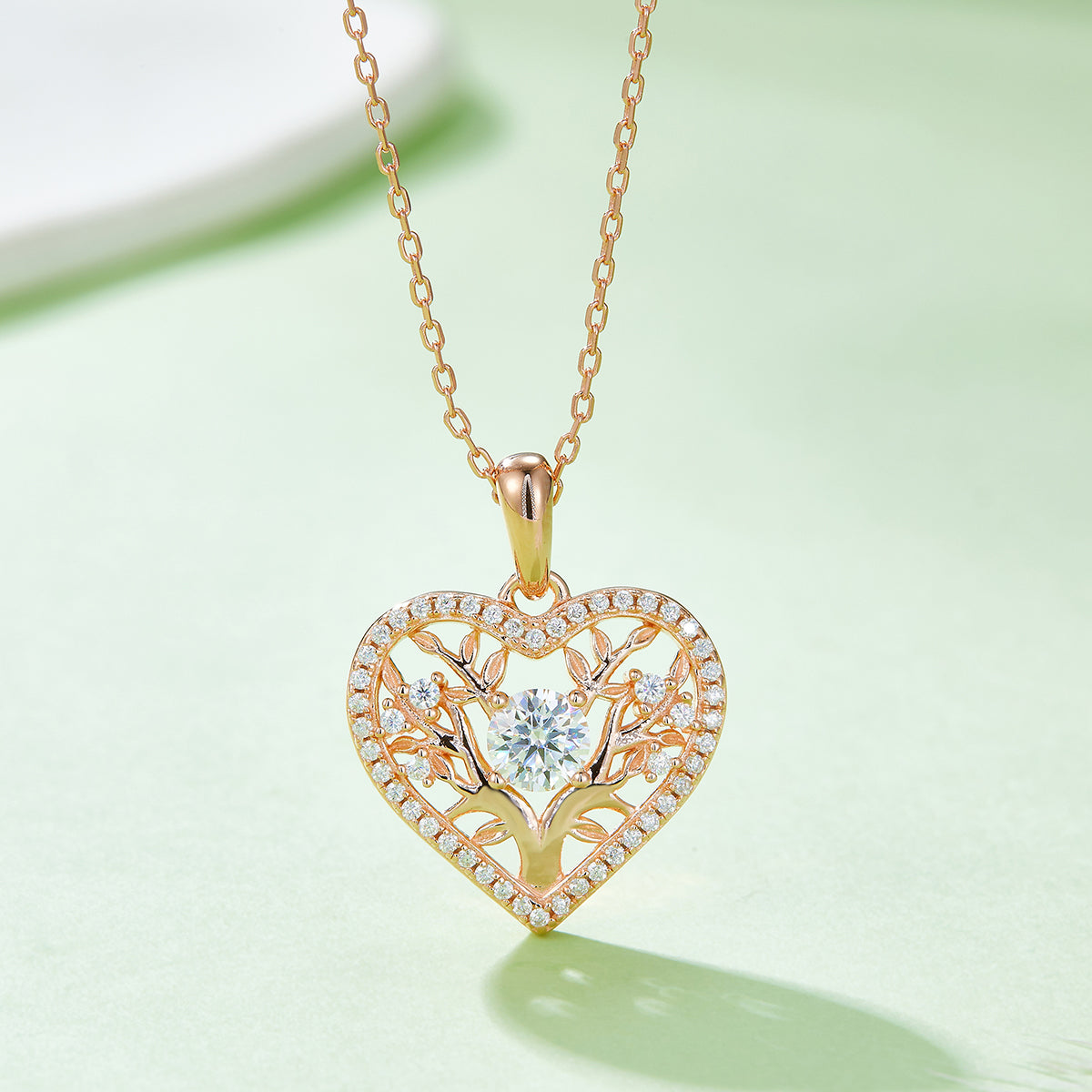 4.4g S925 Sterling Silver Tree Of Life Heart Necklace  5mm Center Stone With 42 Moissanite Pendant, GRA Certified, Platinum Plated Romantic Jewelry Gift Box Set