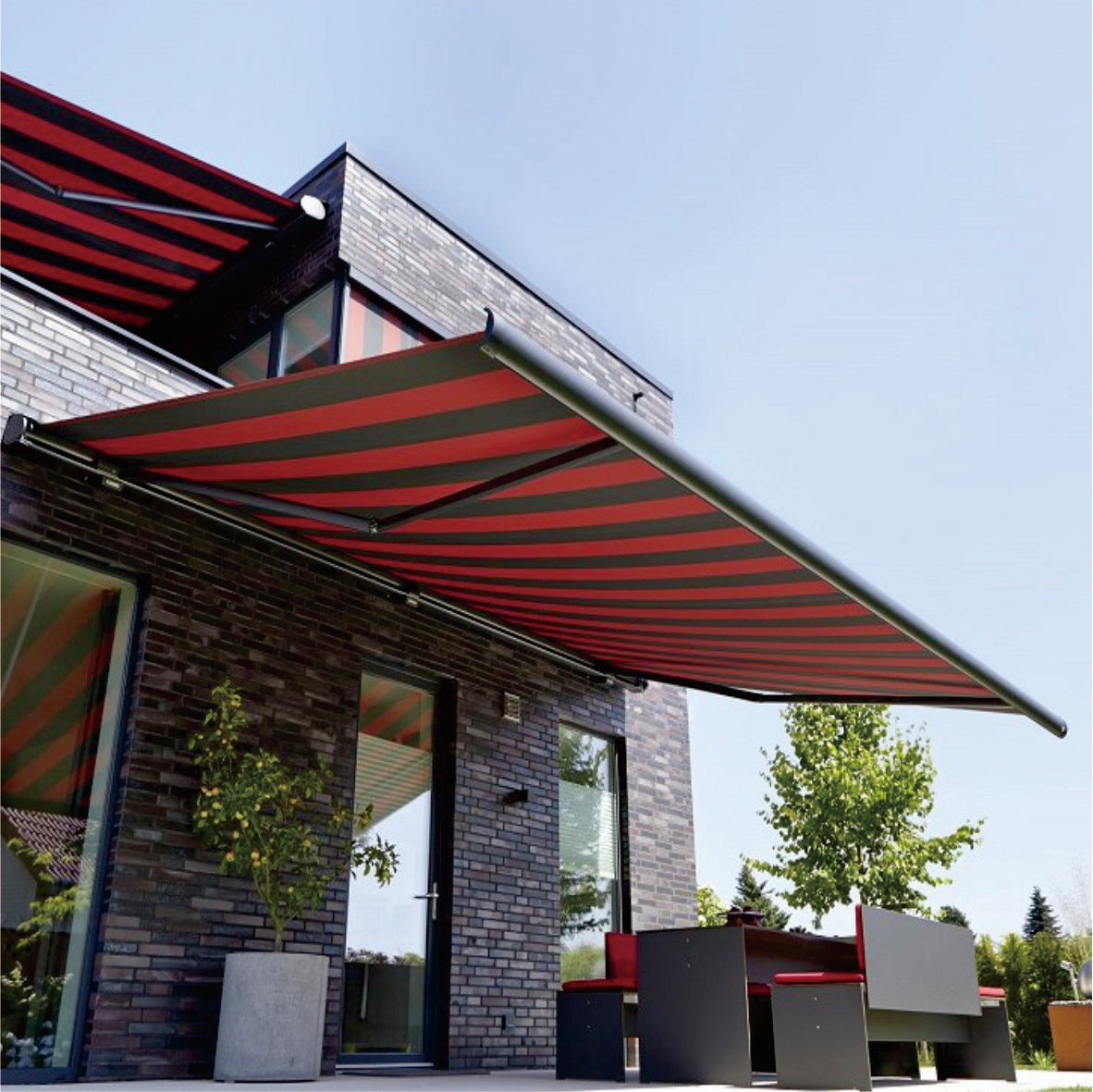 D8300 Full Box Retractable Awning 2-6m & 1.5-3m  Heavy Duty Motorized Patio Canopy With LED Light Remote  Smart Rain Wind Sensor