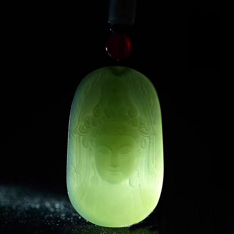 Wholesale Imitation Hetian Green And White Jade Tara Guanyin Pendant Light Green Water Bodhisattva Pendant Unisex Jade Necklace Gift