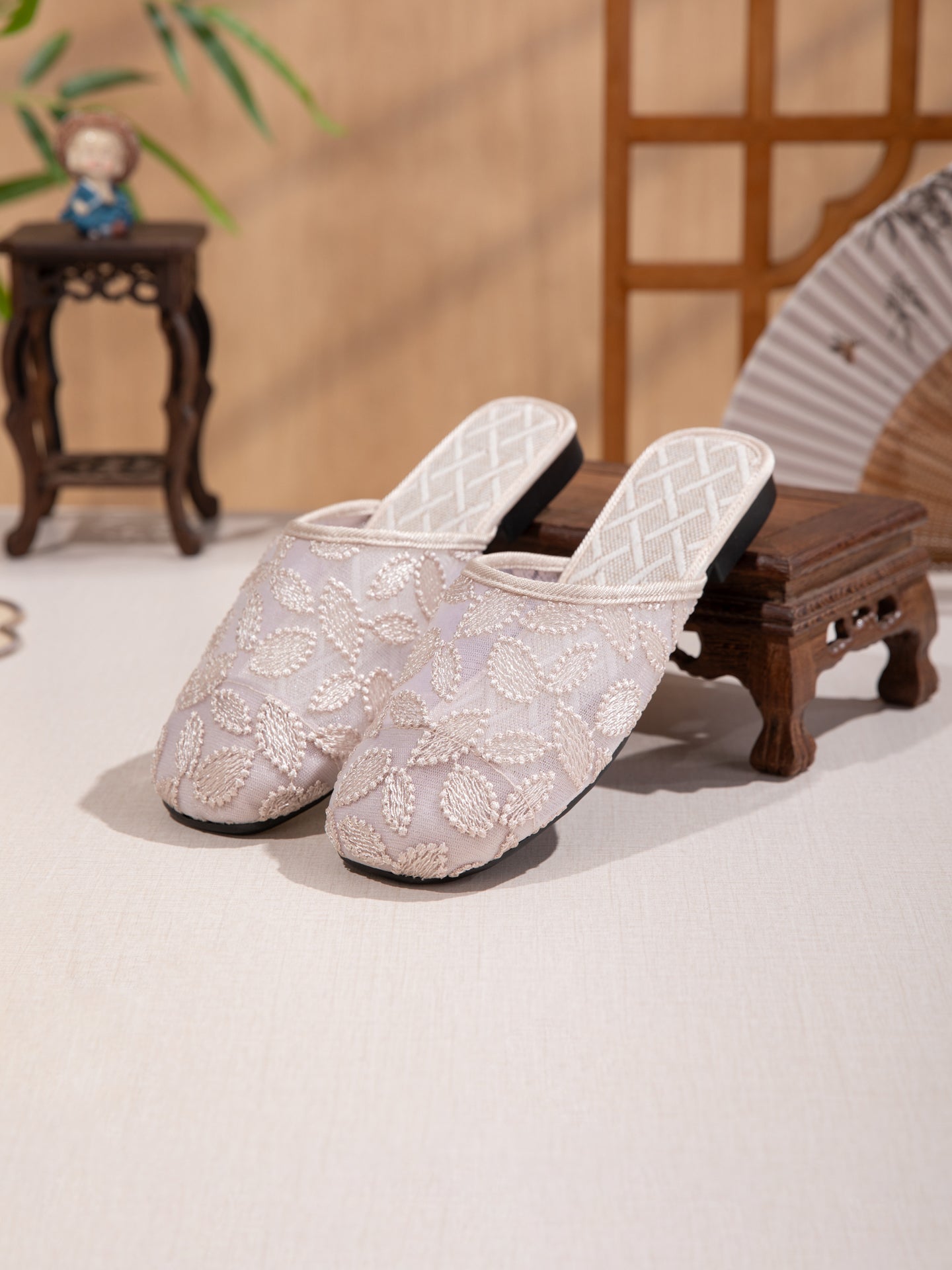 2026 New Women S Closed-Toe Mesh Mule Shoes - Summer Linen Woven Breathable Cloth Flats, Slip-On Lazy Shoes For Outdoor Wear