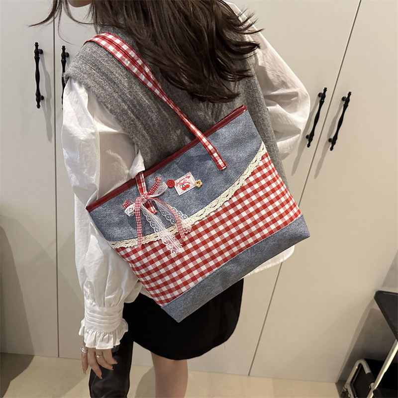 Korean-style Lace-trimmed Color-Block Plaid Tote Bag