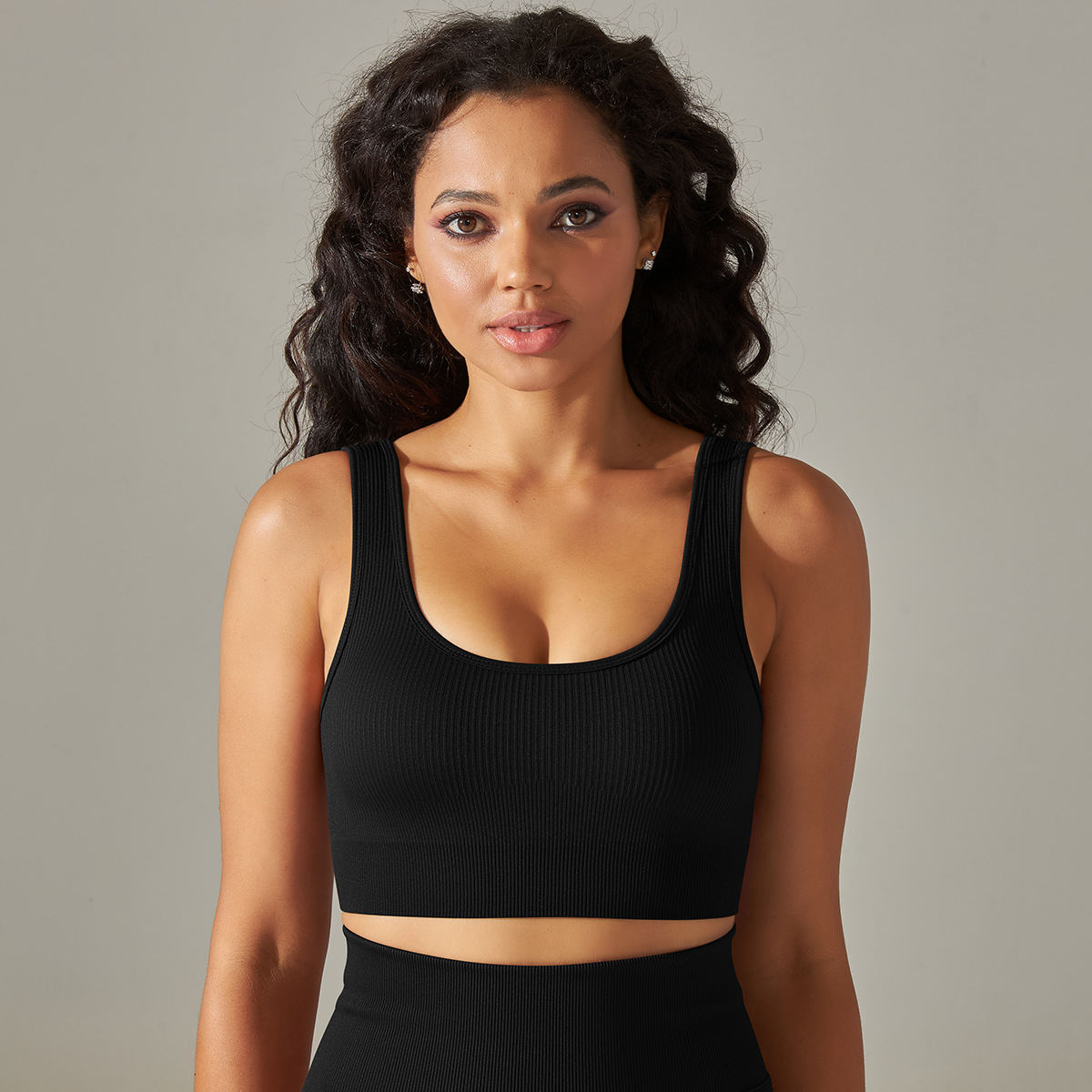 European And American Seamless Knitted Short Solid Color Thread Sports Underwear Running Fitness Yoga Wear