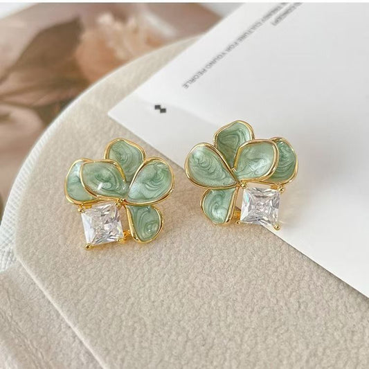 Vintage Green Camellia Stud Earrings, Elegant Fashion Versatile Petal Earrings, Light Luxury High-End Women Ear Jewelry