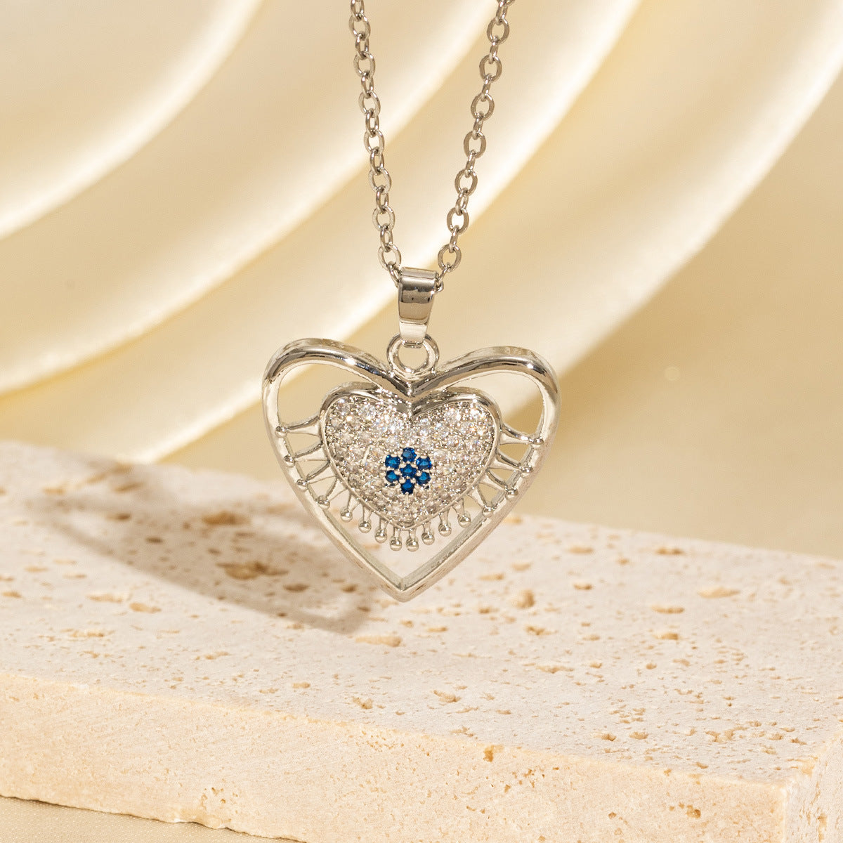 Niche-designed Heart Necklace With Accessories
