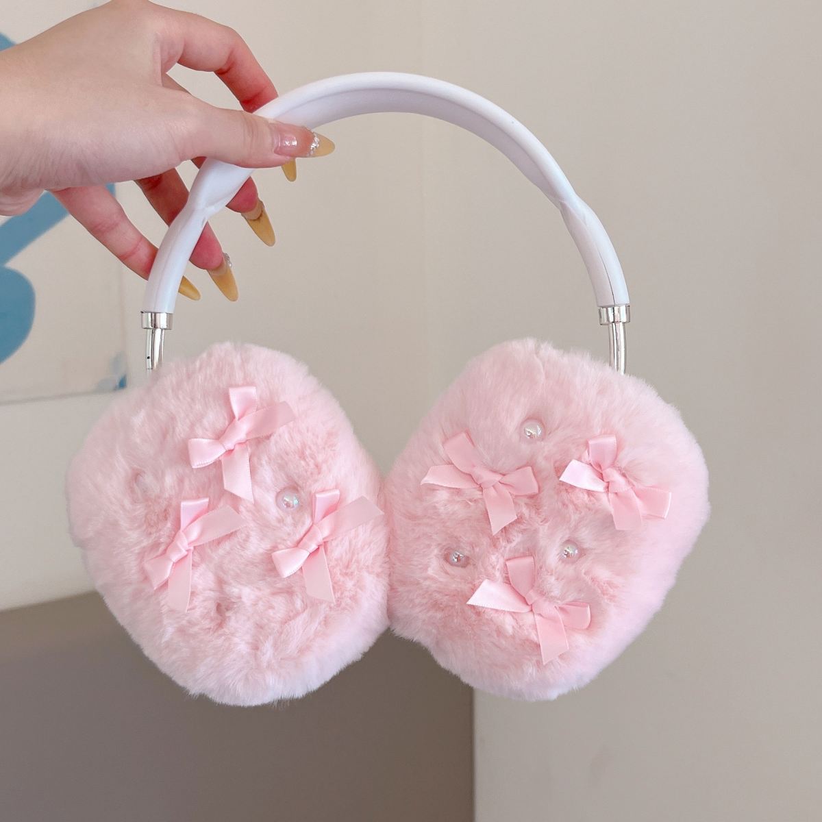 Korean-style Plush 3D Headphone Case