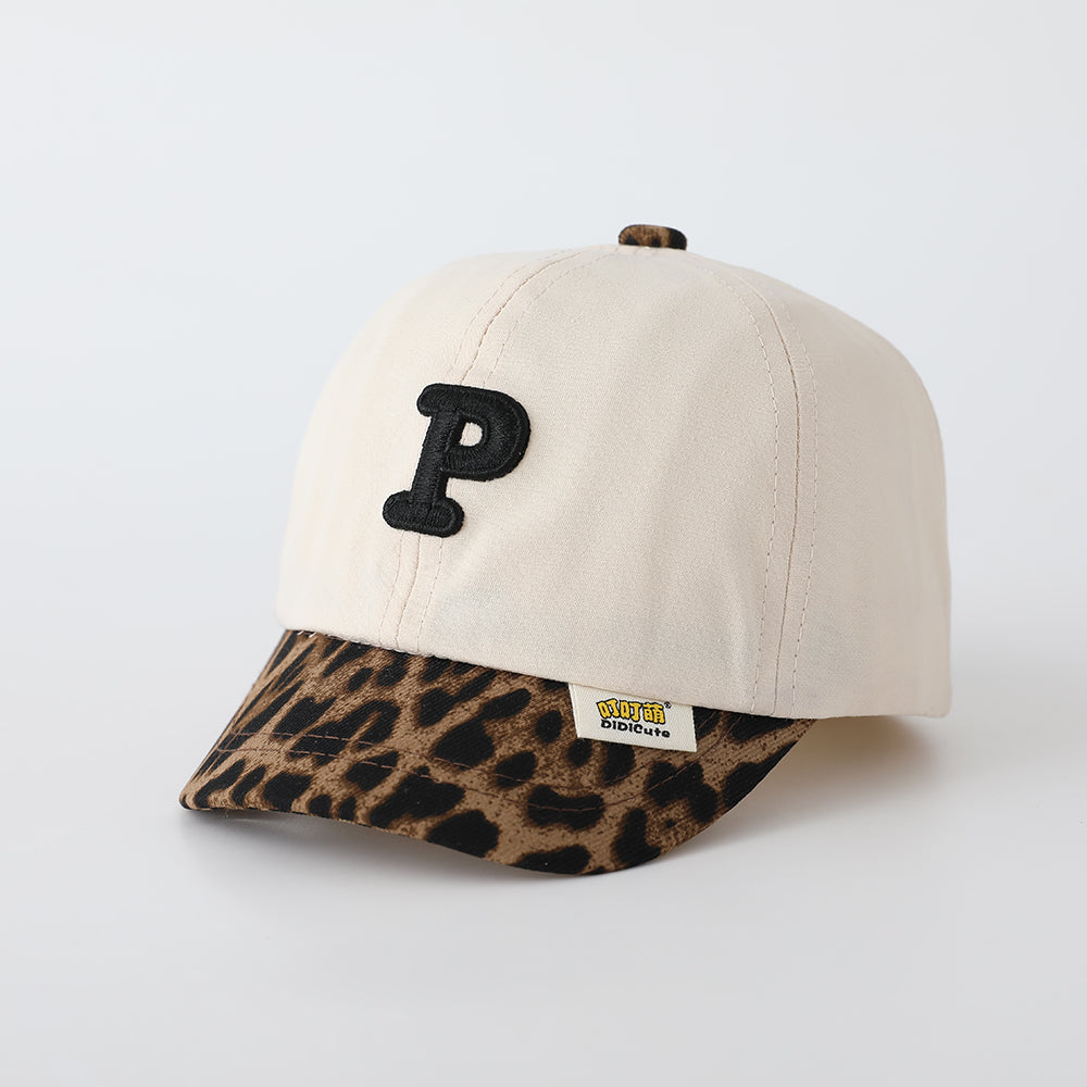 Children's Patchwork Leopard Print Brimmed Letter P Three-dimensional Embroidered Adjustable Fashion And Simple Baseball Cap, Suitable For Outings, Playtime And Daily Use.