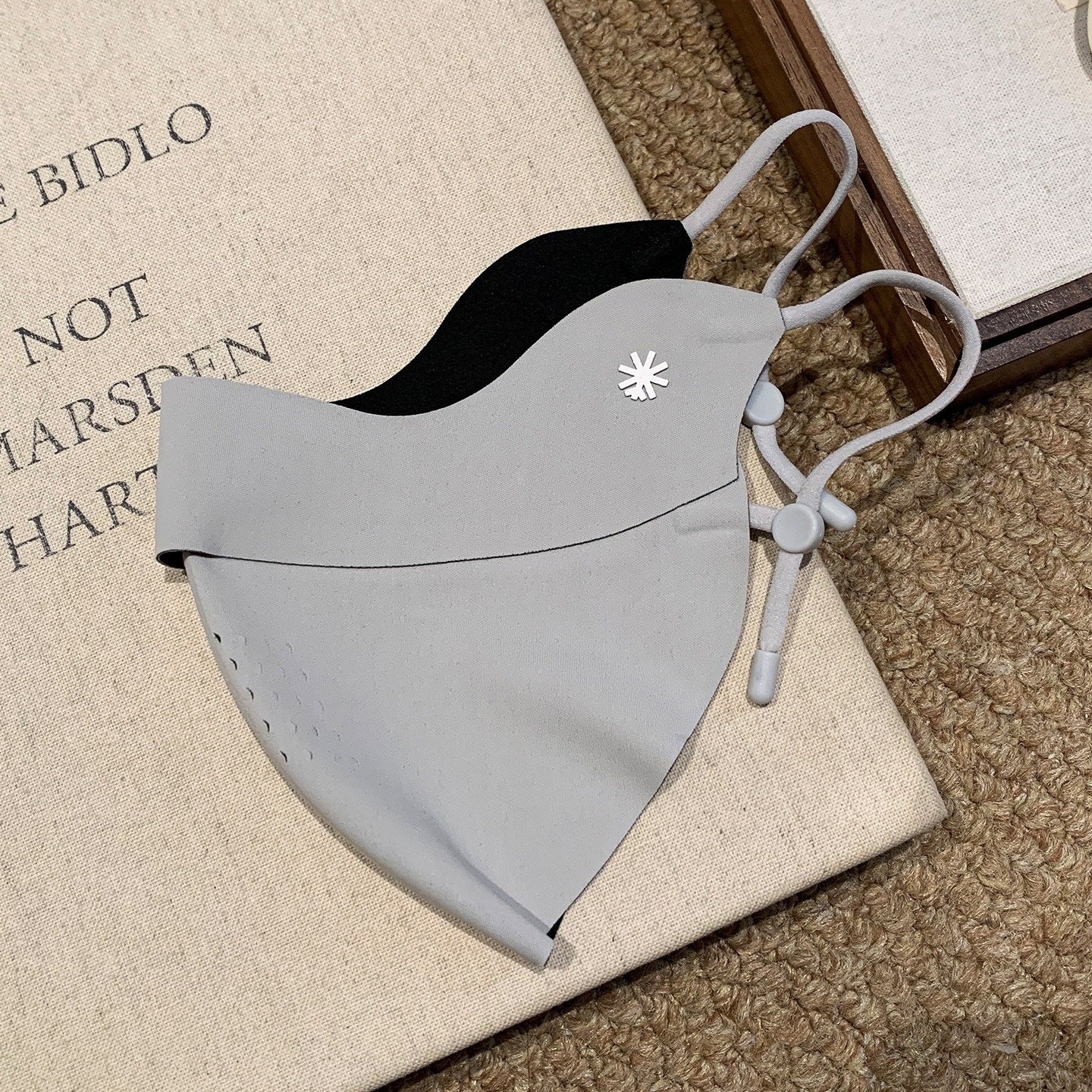 Seamless Ice Silk Eye-Care Breathable 3D Sun-Protective Mask