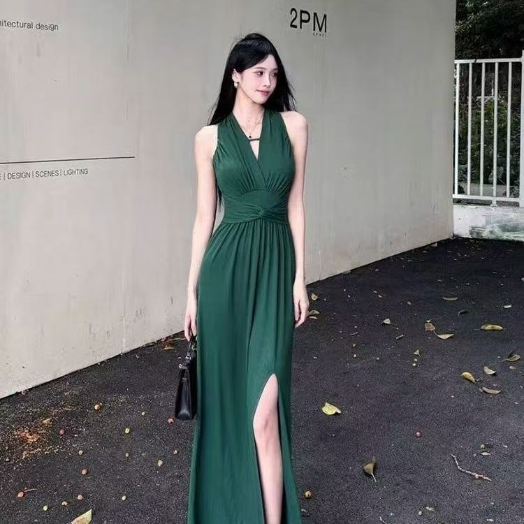 Pure And Alluring Fashion High-end V-neck Slip Dress For Women