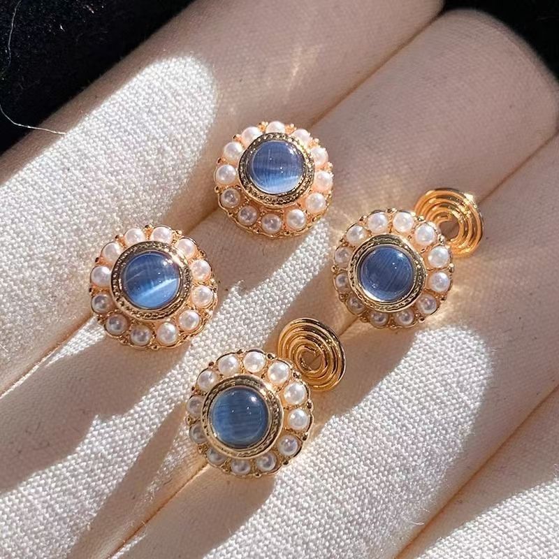 Blue Cat's Eye Stone & Pearl Stud Earrings For Women, Unique Vintage Drop Ear Jewelry, Premium Autumn Winter Clip On Earrings For Non-Pierced Ears