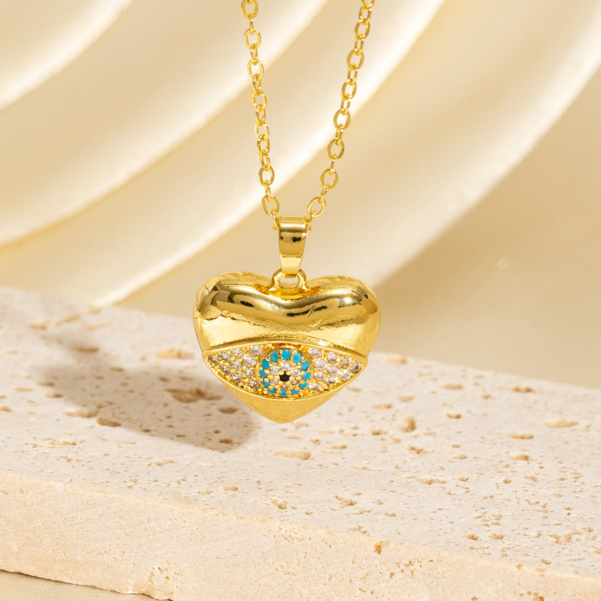 Niche-designed Heart Necklace With Accessories
