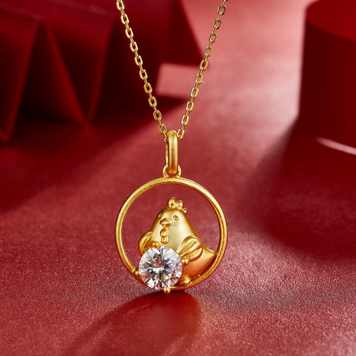 S925 Sterling Silver Gold Plated 1ct D Color VVS1 Moissanite Rooster Zodiac Necklace 4.2g Benmingnian Gift GRA Certified Gift Box