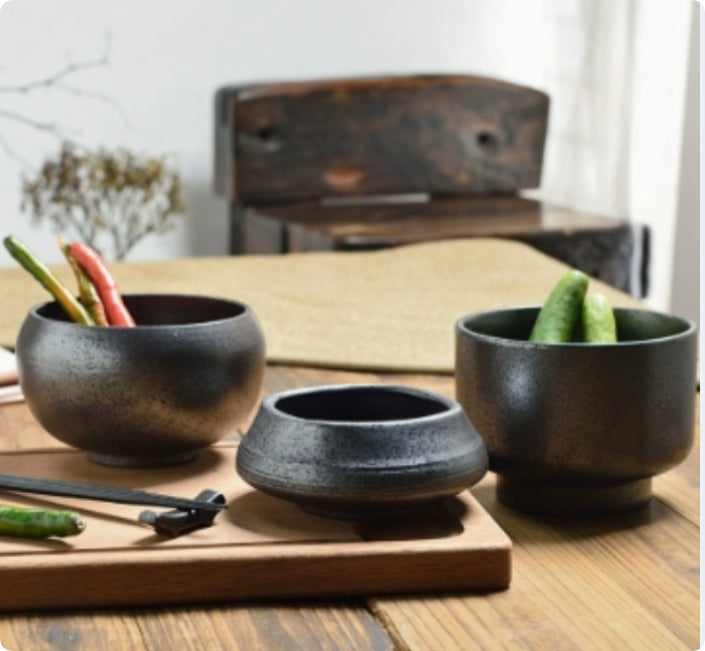 Japanese-style Bowls And Plates Traditional Black Earthenware Bowls For Home Use