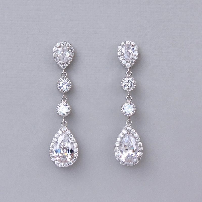 Korean-style Ultra-shimmering Water-drop Bridal Long EarringsElegant And Chic
