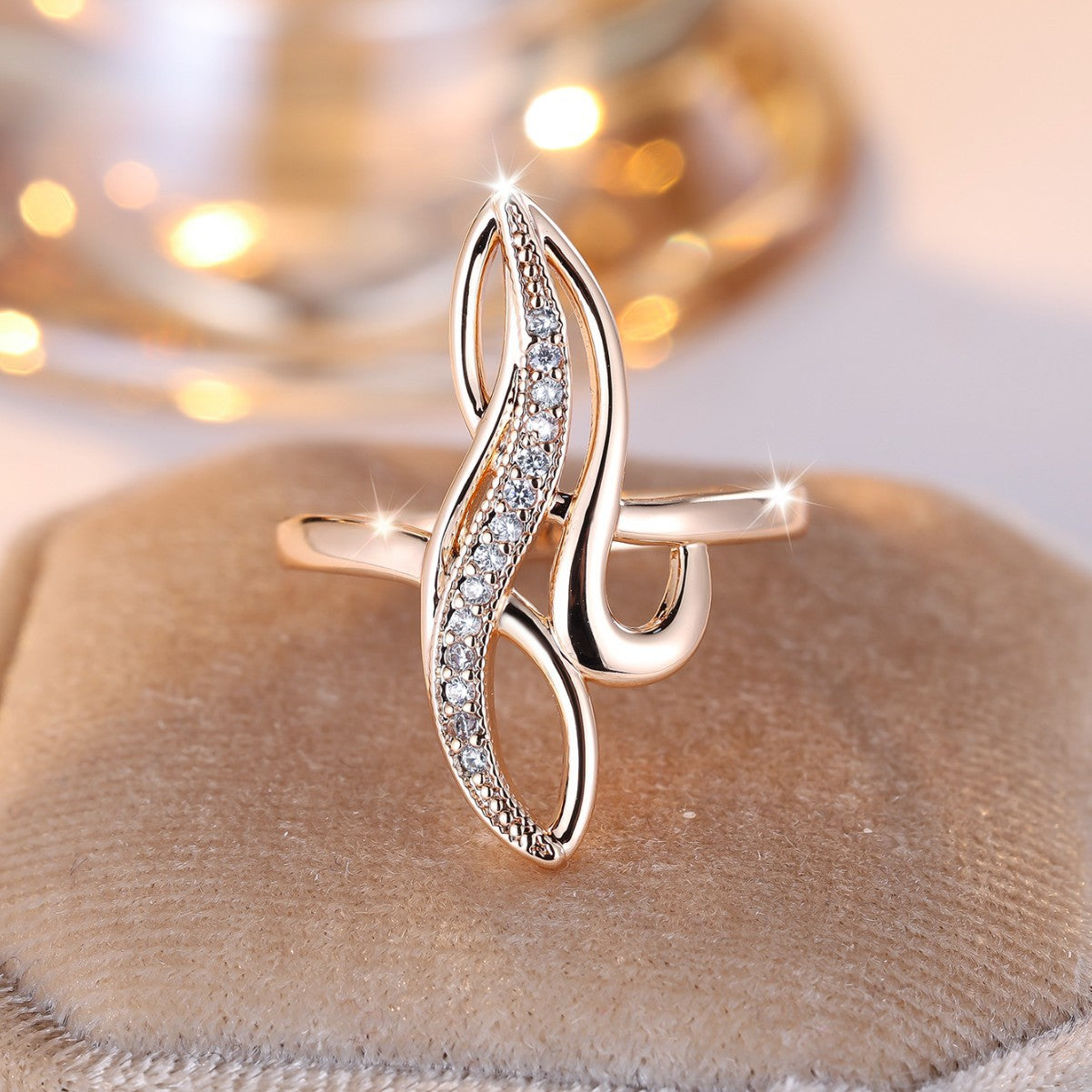 Japanese-Korean Style S-Shaped White Diamond Minimalist Chic Ring