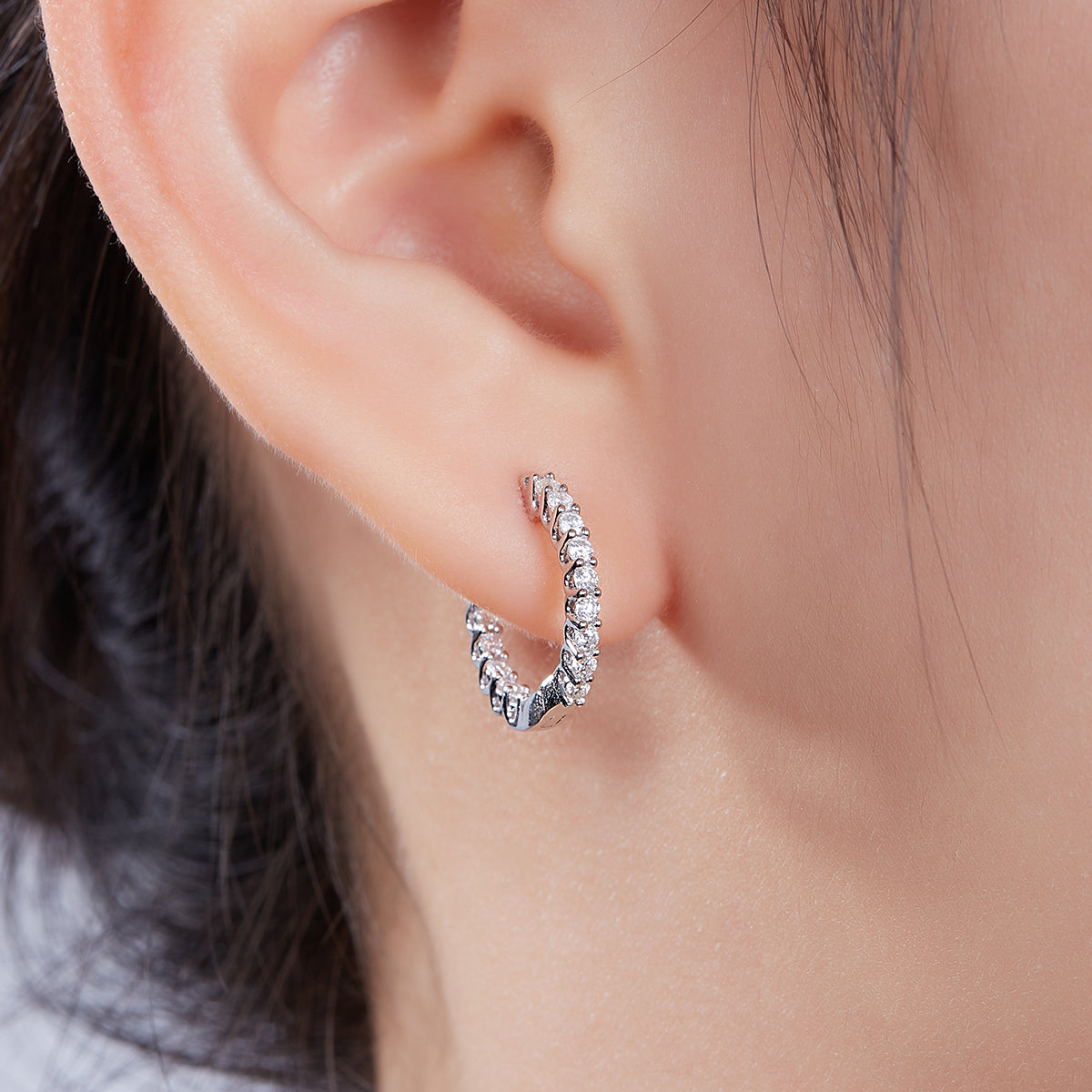 S925 Sterling Silver 30pcs Moissanite Huggie Hoop Earrings For Women 16.5mm Platinum Plated GRA Certified Hypoallergenic Gift Box