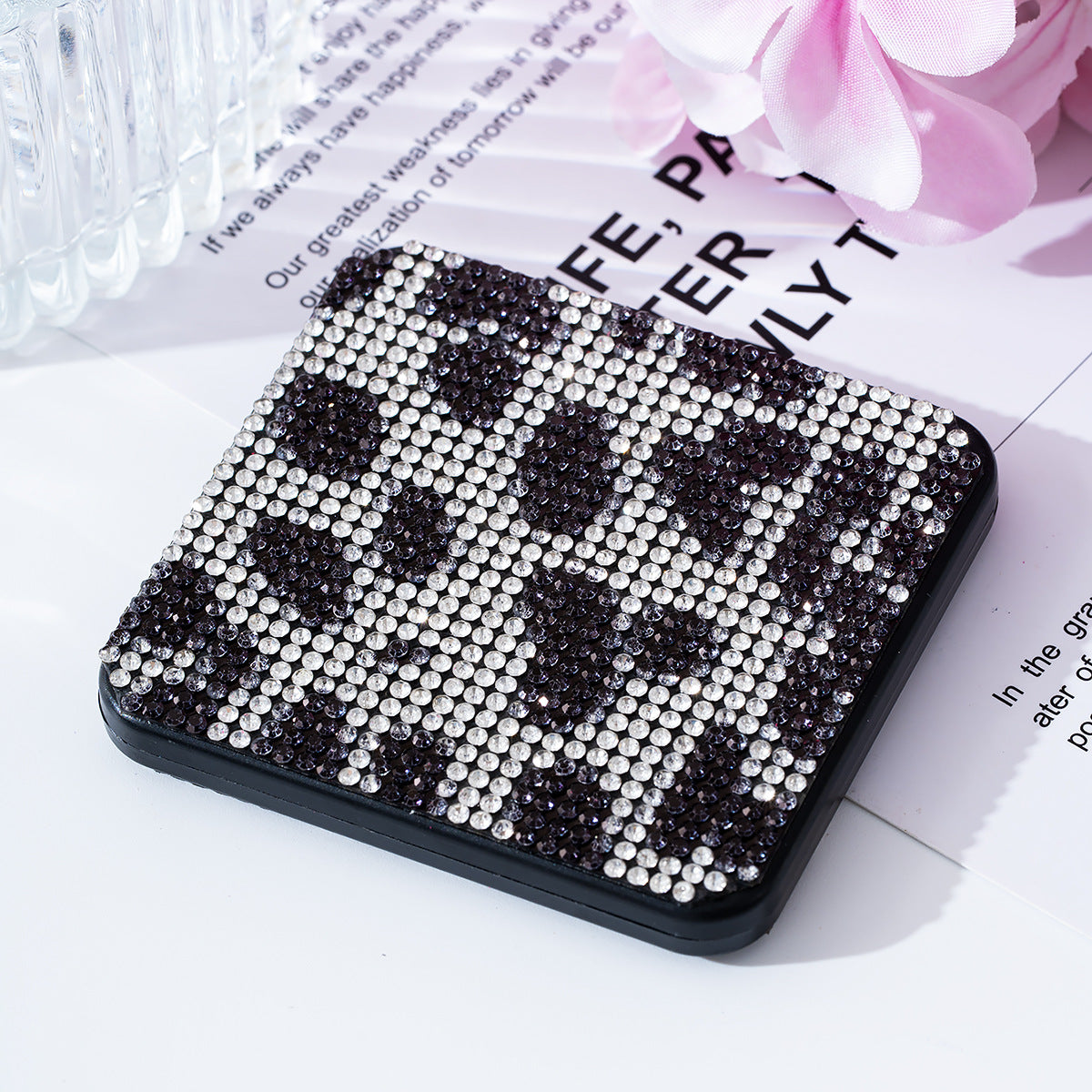 Cute Pocket Makeup Mirror For Ladies