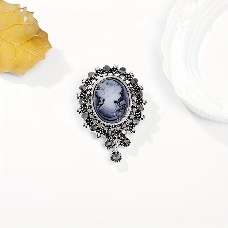 Retro Beauty Head Series Crystal Tassel Brooch