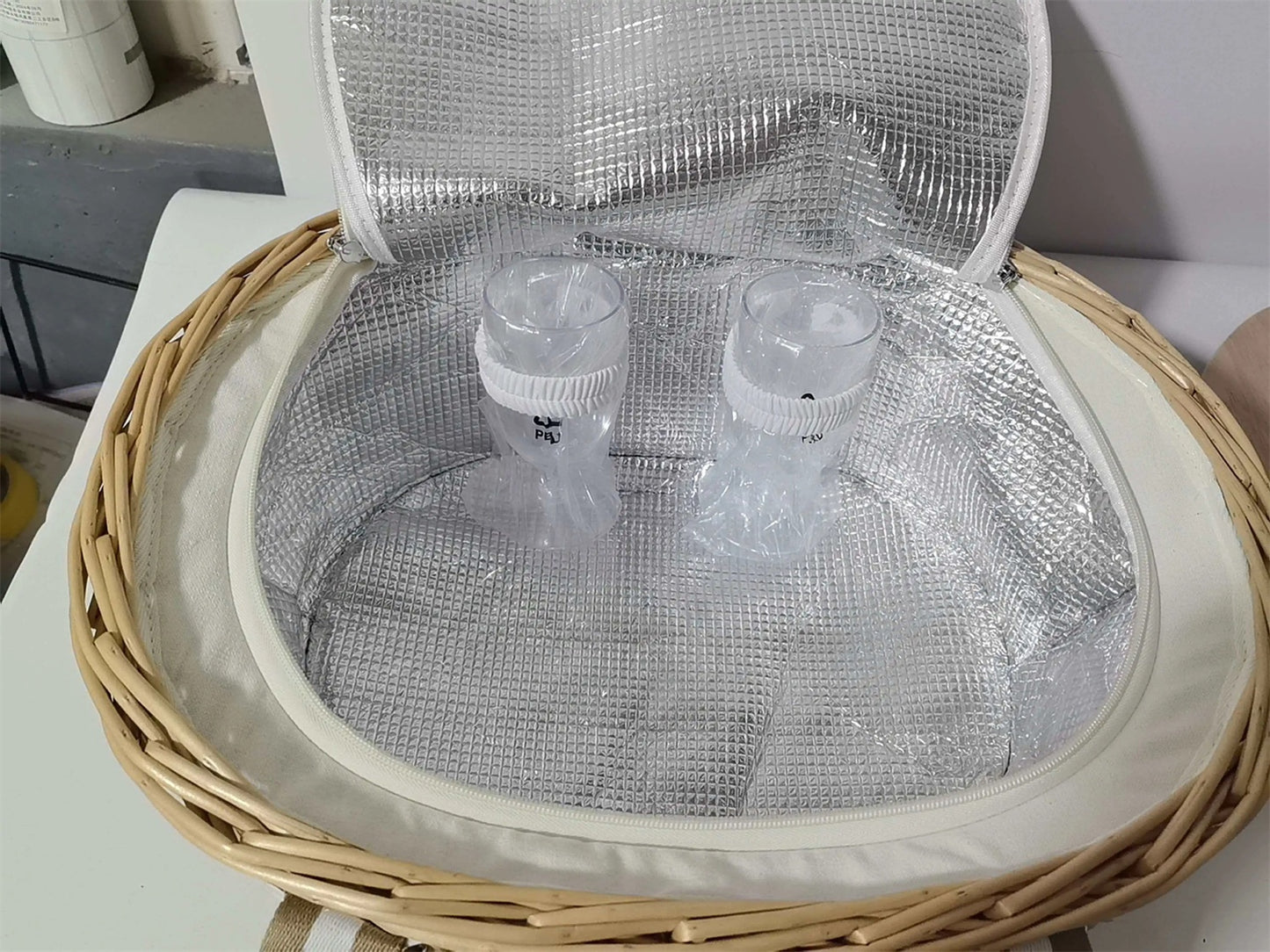 Outdoor Cutlery Picnic Basket American Style