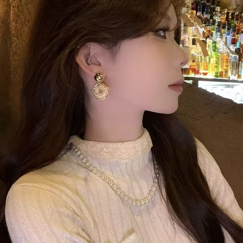 2026 New Luxurious Gold Wire Hoop Earrings, Retro Stylish Versatile Bestseller With Premium Texture