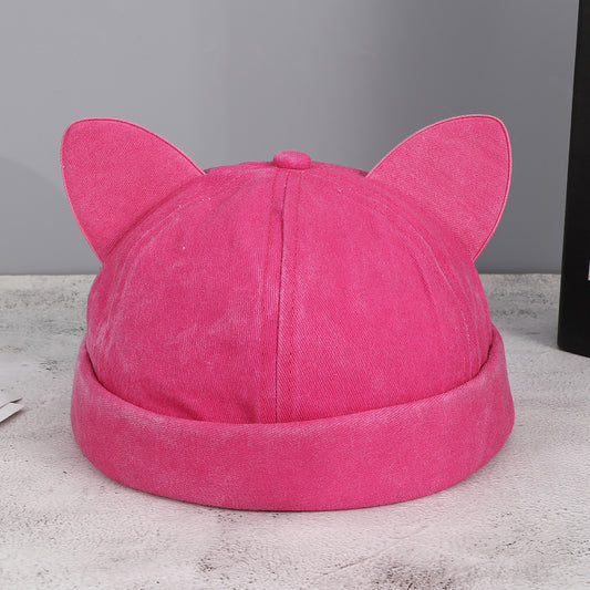 The Lady's Cat-ear Style Soft Top With Adjustable Back Fastening Creates An Atmosphere Of Fashion And Sweetness. It Is A Trendy And Cool Hat Suitable For Street Wear, Daily Outfits, And Photography.