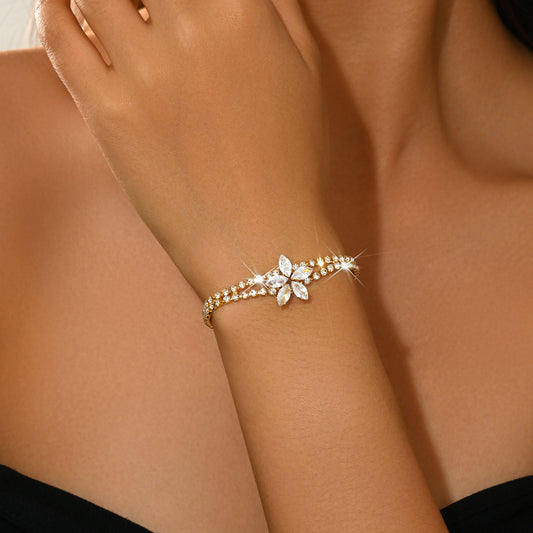 Korean New Style Sweet Eco-Friendly Crystal Flower Bracelet For Women, Fashionable And Exquisite Double-Layered Diamond-Studded Bracelet, Gift For Girlfriend