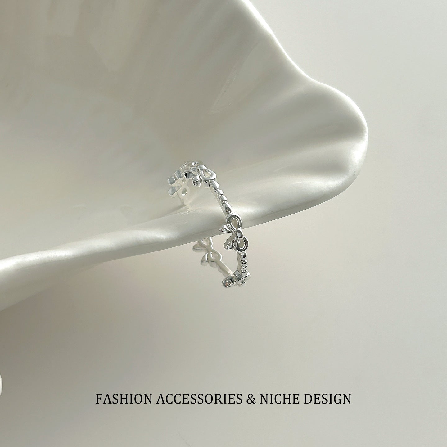 Korean Style Hollow Bowknot Open Ring - Women's Sweet Minimalist Design Adjustable Index Finger Jewelry