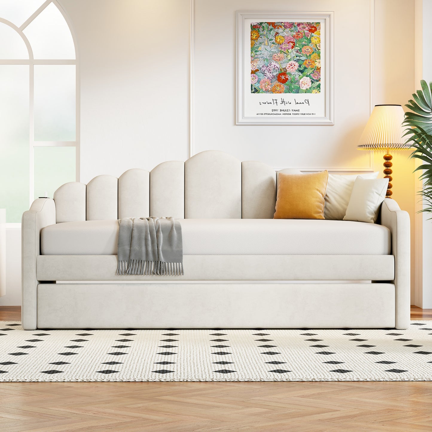 Twin Size Upholstered Daybed With Trundle ,Velvet Sofabed With USB Charging Ports,No Box-spring Needed,Beige