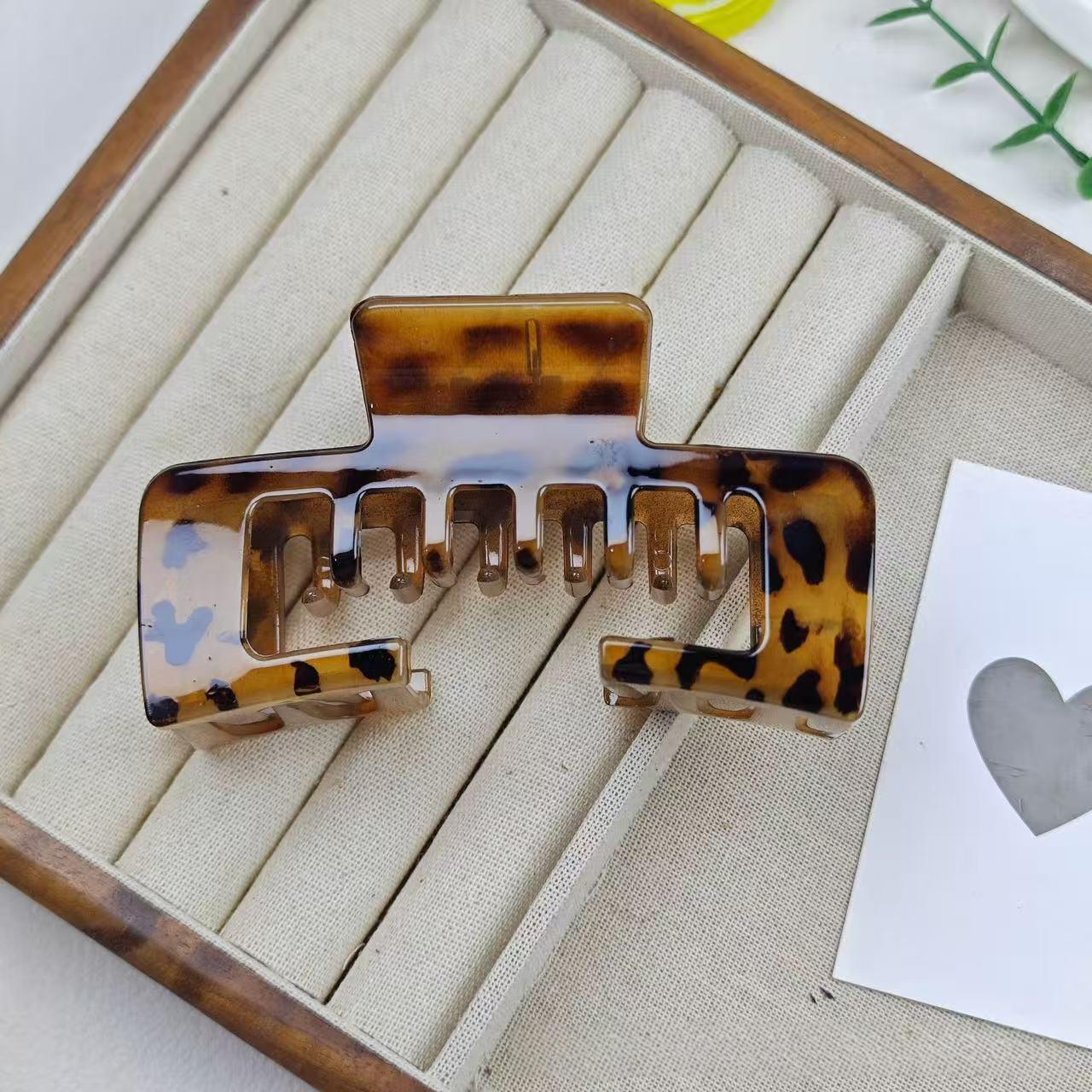 Versatile, High-end Hair Clipsophisticated Back-of-head Hat-style Hairpin