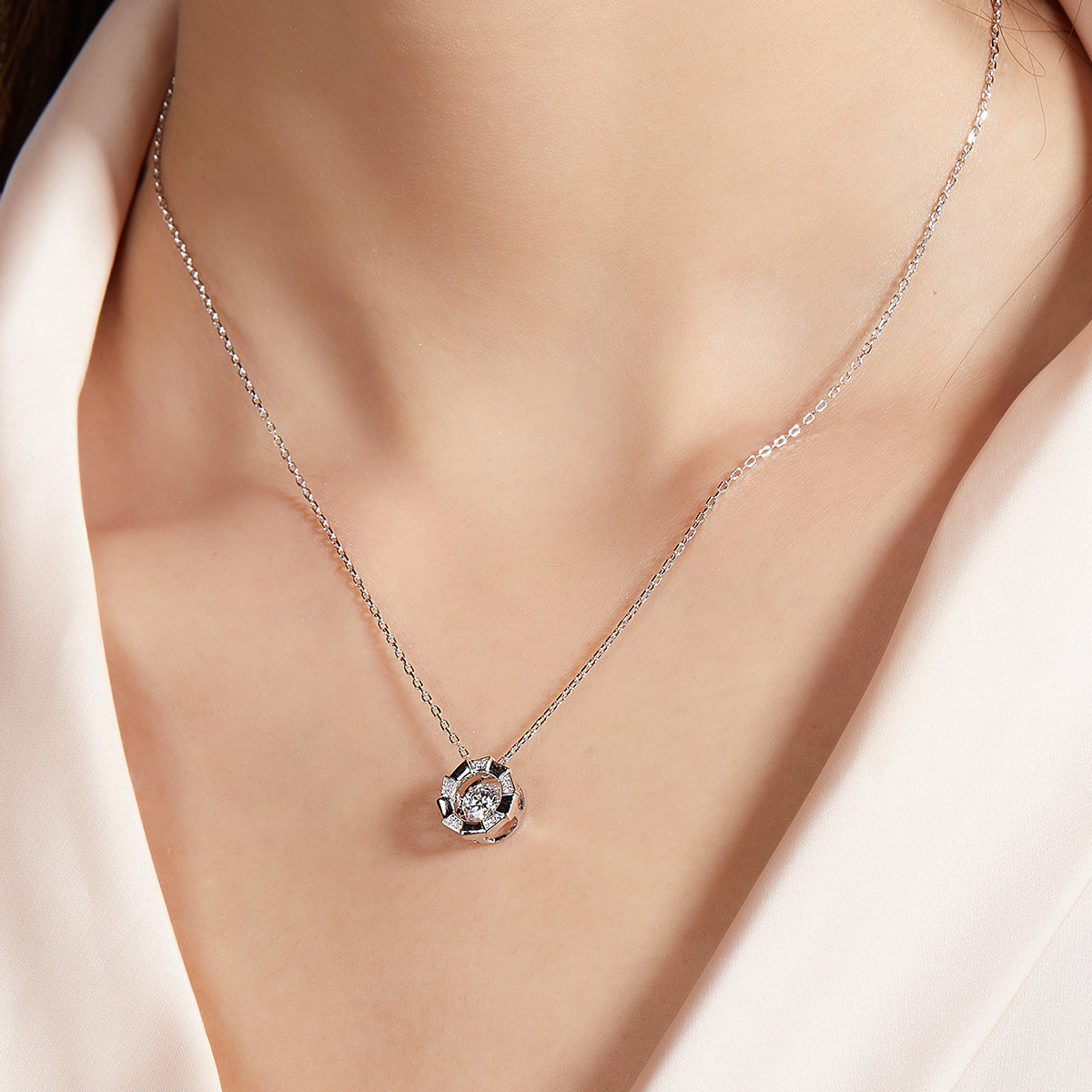 S925 Sterling Silver 0.5ct D Color VVS1 Moissanite Circular Hollow Necklace 45cm Platinum Plated GRA Certified Gift Box