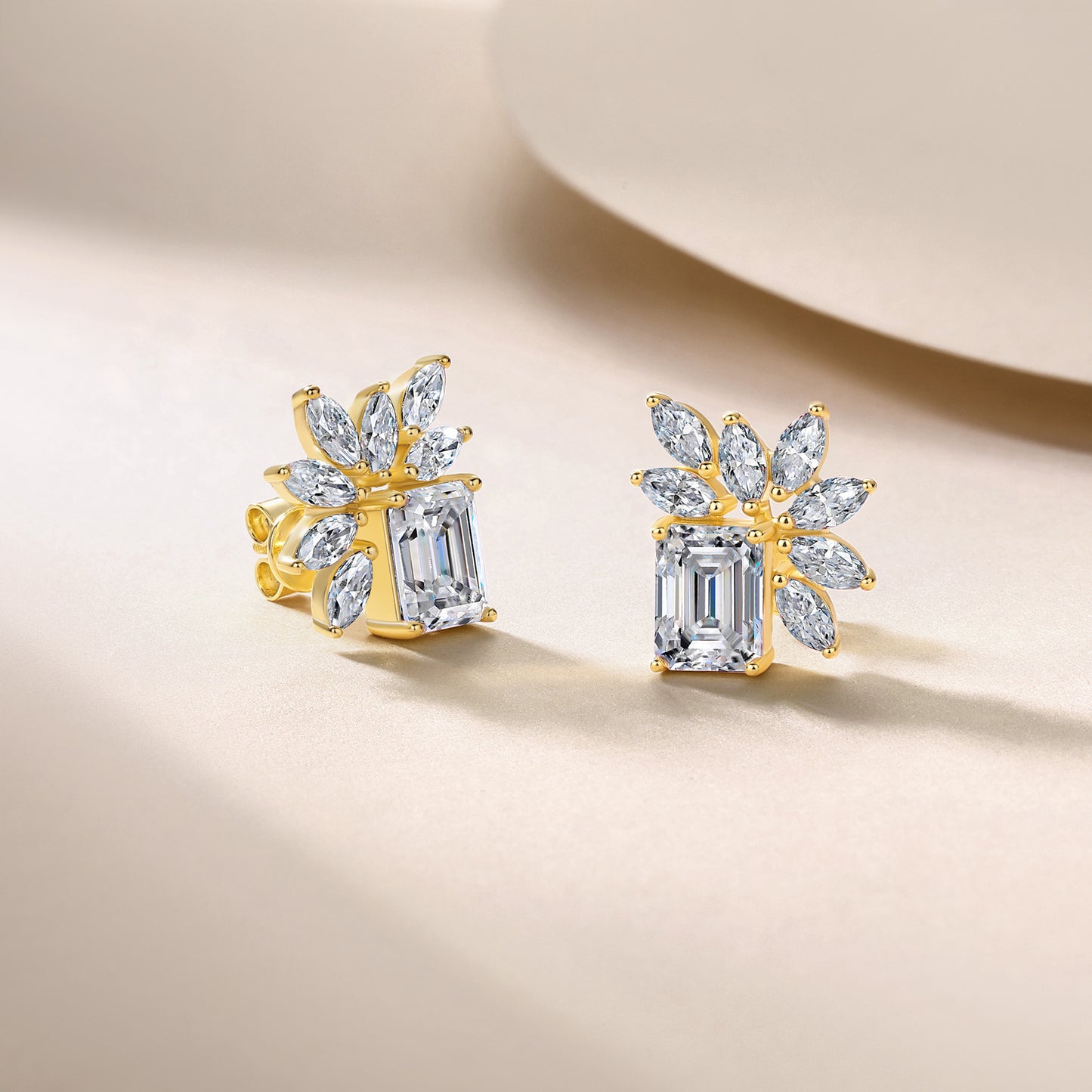 S925 Sterling Silver Emerald Cut Moissanite Stud Earrings, 6x8mm D-VVS1 Leaf Design, Platinum Plated 4.8g Jewelry Gift Box Set
