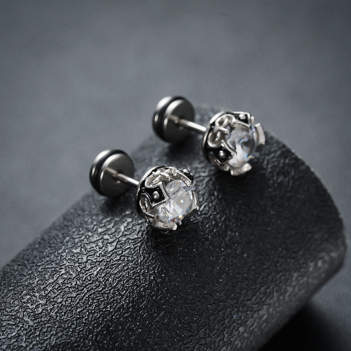 2026 Hot Item Men Trendy Ear Studs, All Occasion All-Match High Grade Ear Jewelry, Classic Vintage Fashion Clip On Earrings For Women