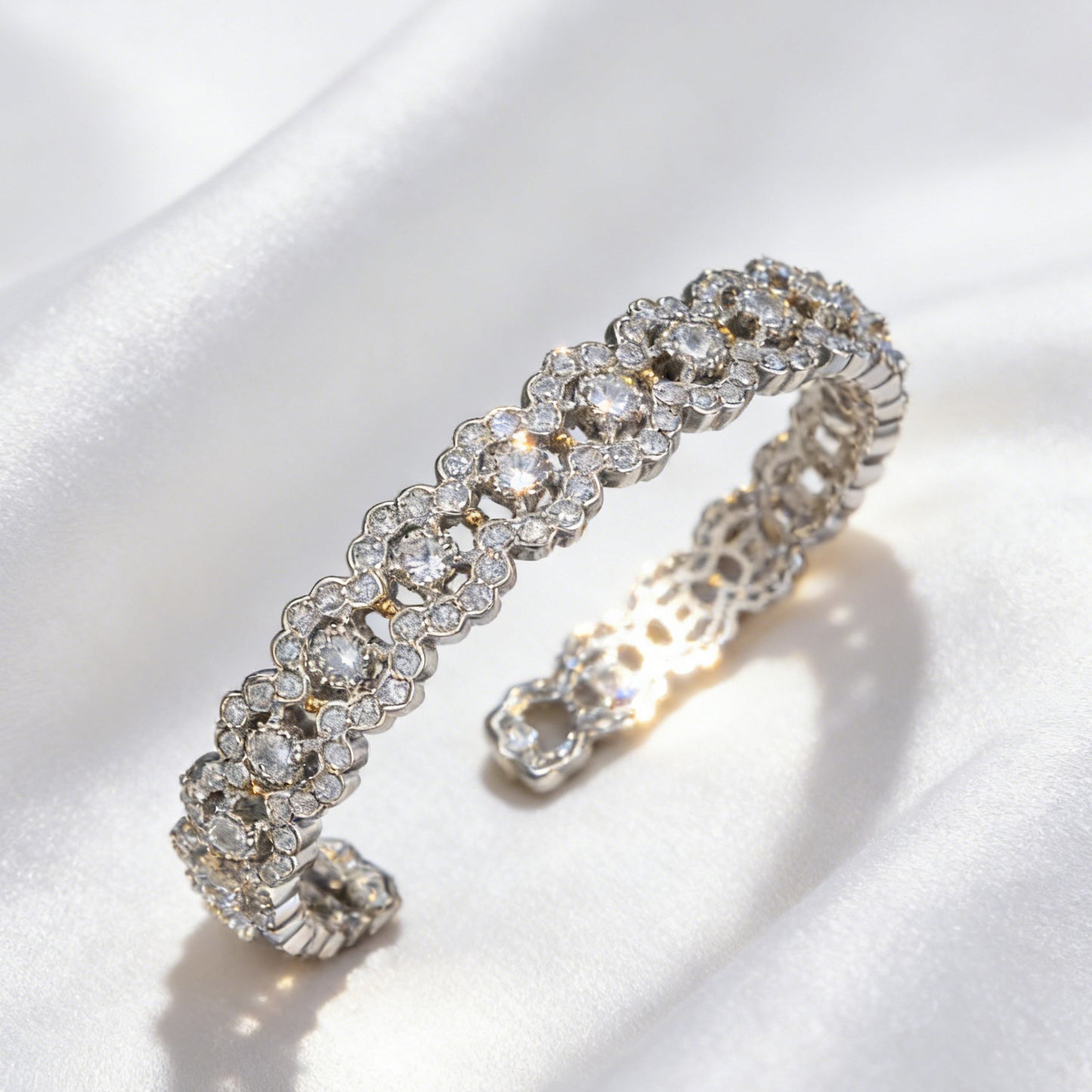 Luxury Full Diamond Open Cuff Bangle, Retro Hollow Out Design, Shiny Eye-catching Dinner Party Accessories, Fade Resistant